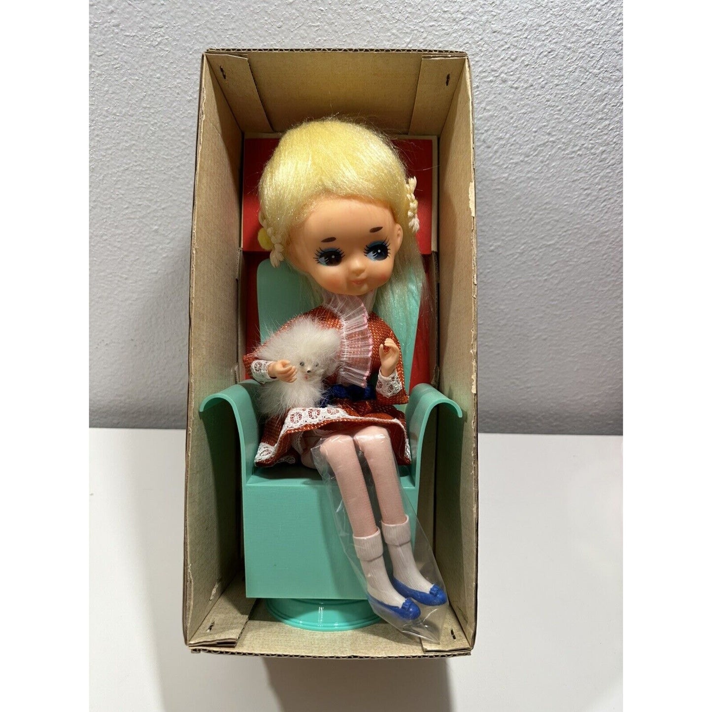 VINTAGE *NEW*1960's Jaymar Musical Revolving Doll w/Jewelry Box