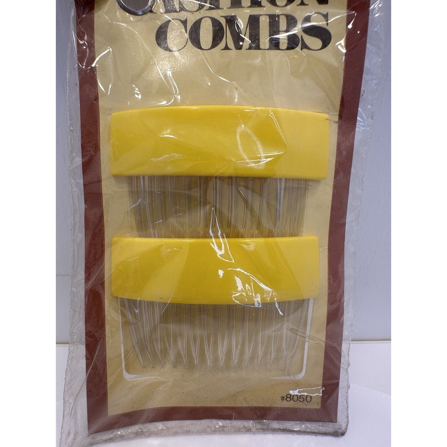 VINTAGE *NEW* 1975 Goody Kant-Slip Fashion Combs Yellow USA