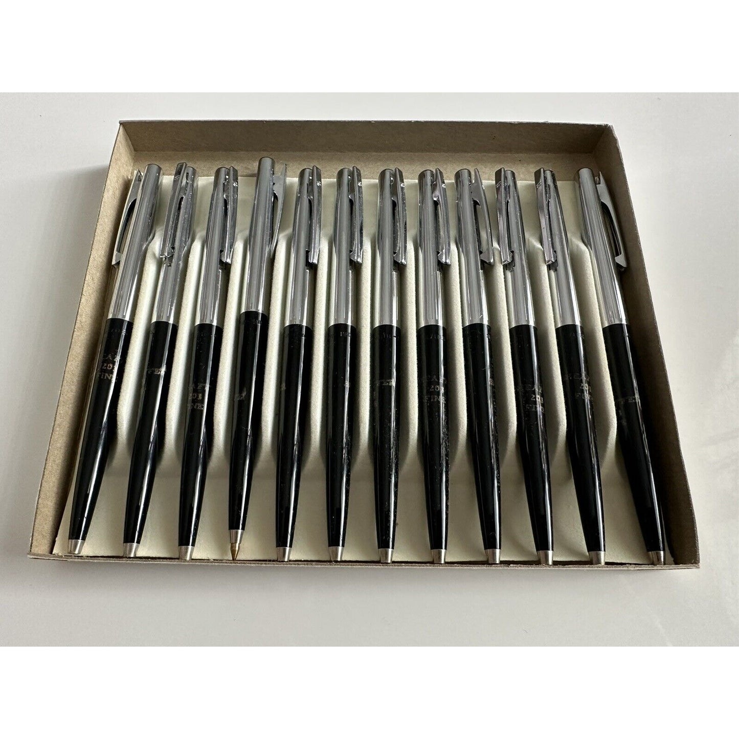 VINTAGE *NEW* Sheaffer Set =12 Black 203 Ballpoint Pens - Fine