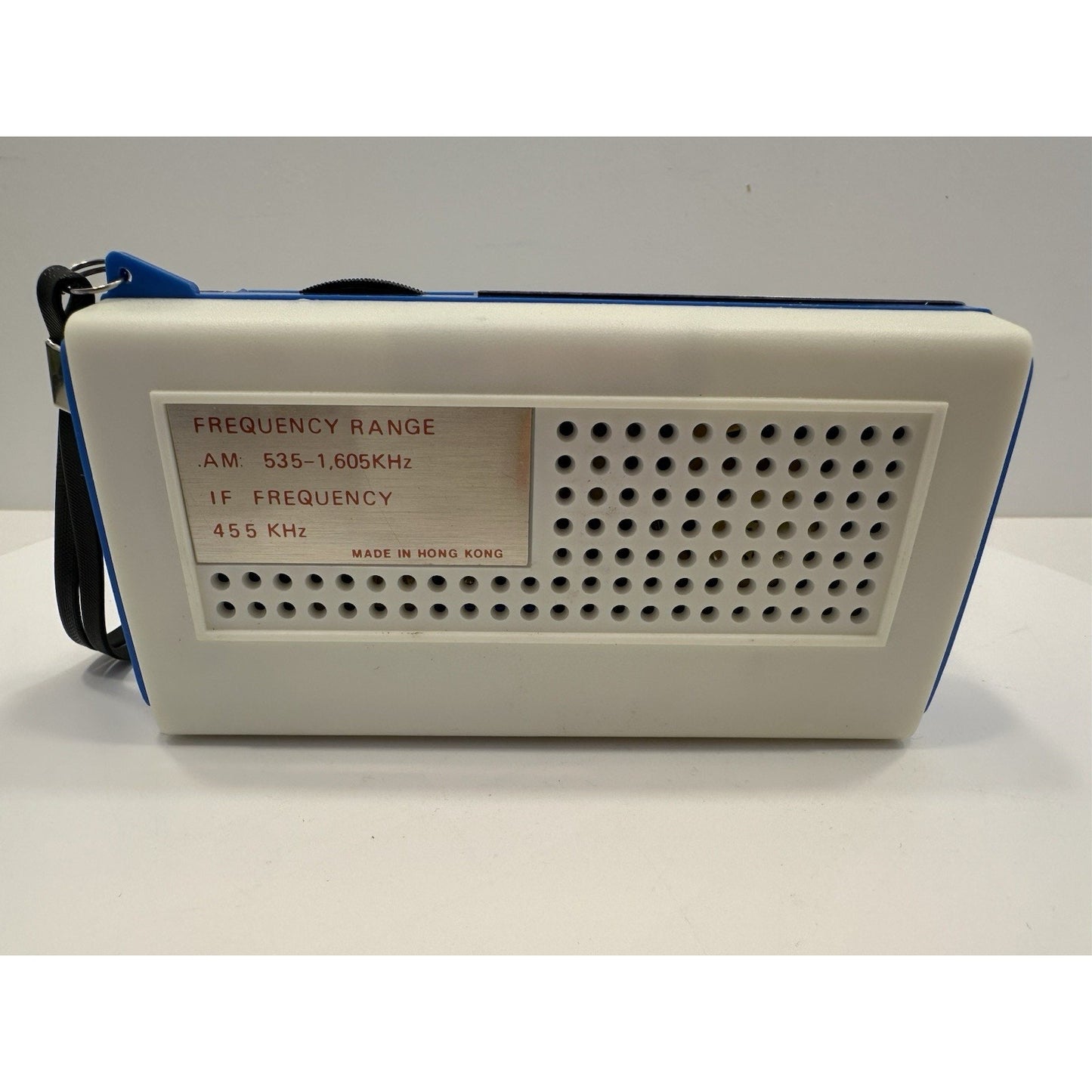 VINTAGE *NEW* Seiko 601 Blue Solid State Pocket Transistor Radio