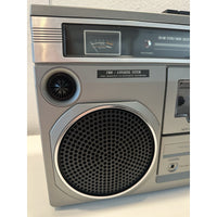 VINTAGE *NEW* 80's Hitachi TRK-7500H Boom Box Radio Cassette Recorder