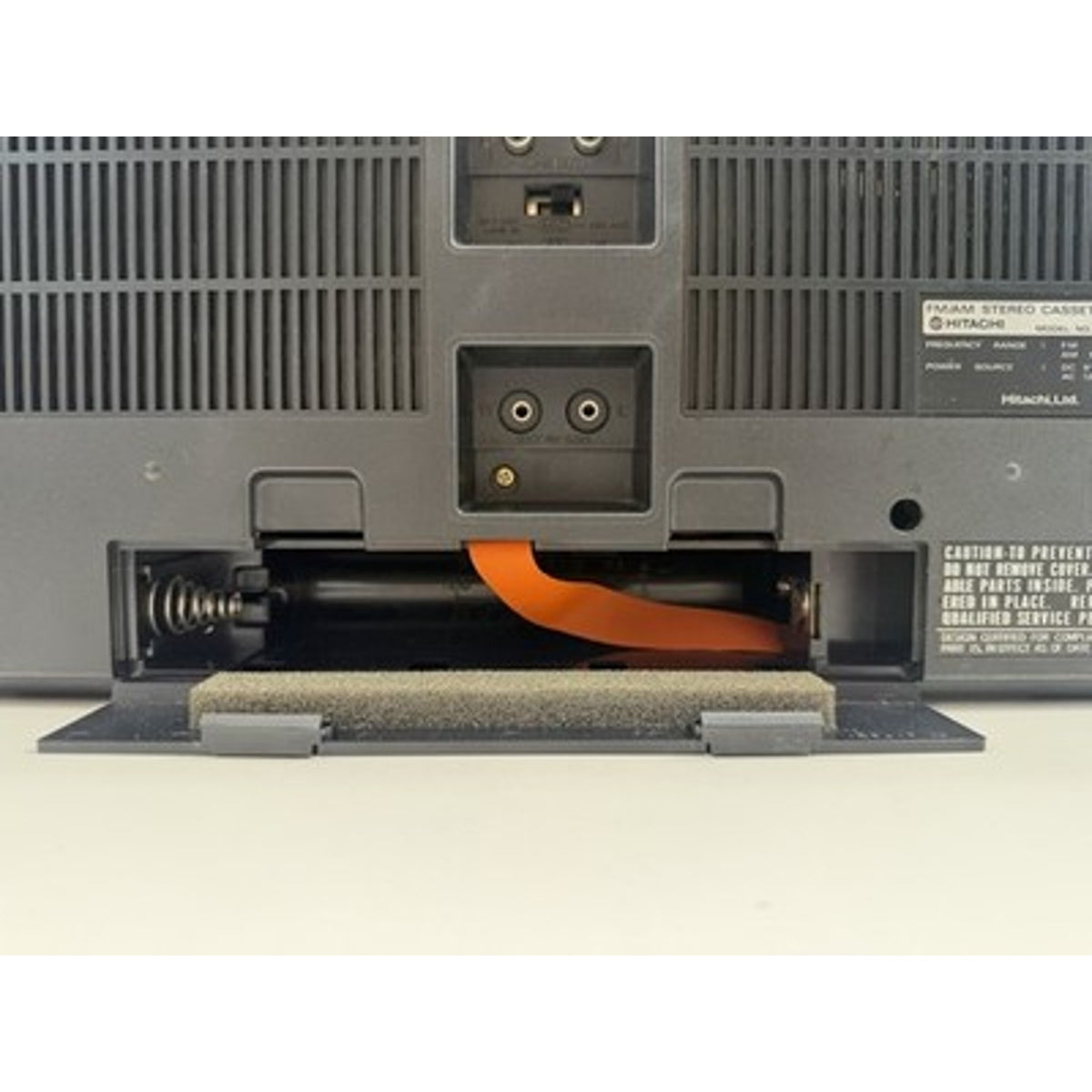 VINTAGE *PRISTINE* 1980's Hitachi TRK-8000H Cassette Tape AM/FM Radio Boombox