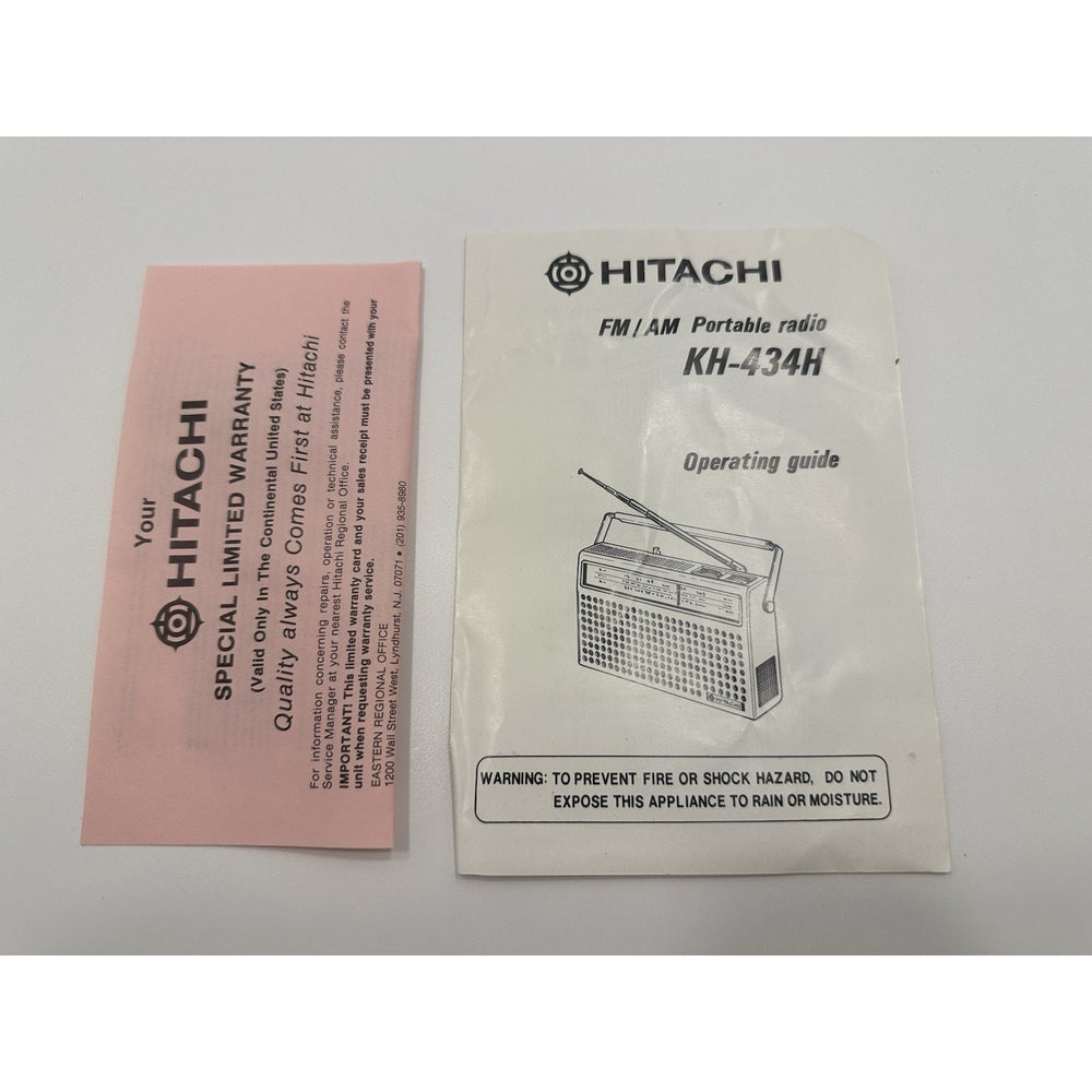 VINTAGE *NEW* 1970's Hitachi KH-434H FM/AM Portable Radio