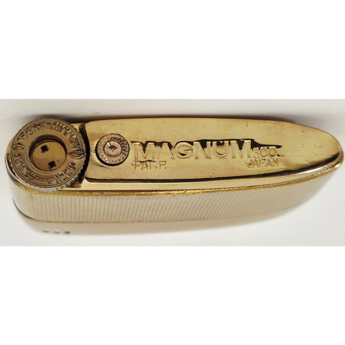 VINTAGE *NEW* 1960's Magnum 300 Gold Textured Super Lighter Japan