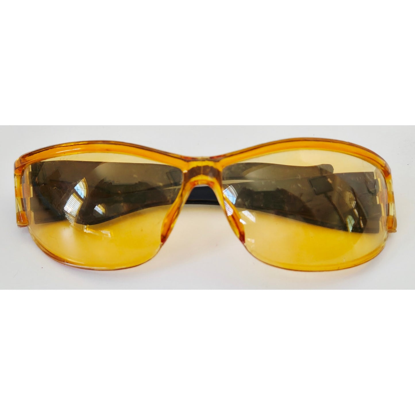 VINTAGE *NEW* 1970's Glam Unis Black Frame with Yellow Lens Sunglasses