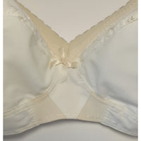 VINTAGE *NEW* 1960's Women's Bullet Bra White & Cream w/Center Flower Sz 38B USA