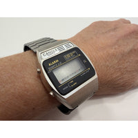 VINTAGE *NEW* 1970's Candle Quartz Digital Alarm Calendar Stainless Steel Watch