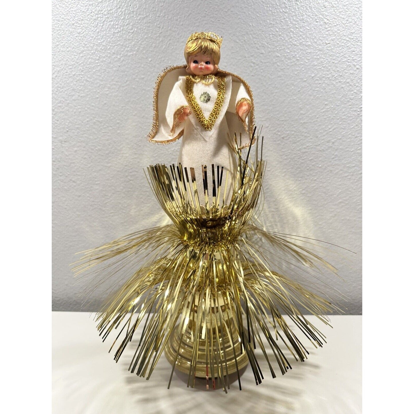VINTAGE *NEW* Pair Of Christmas Angels-Crown, Felt Clothing, Gold, plays Silent Night