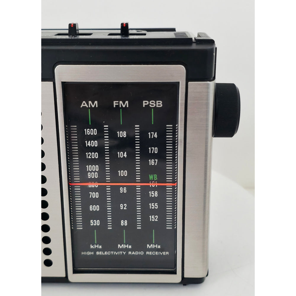 VINTAGE *NEW* 1970's Hitachi KH-948H PSB/FM/AM 3-Band Portable Radio Japan