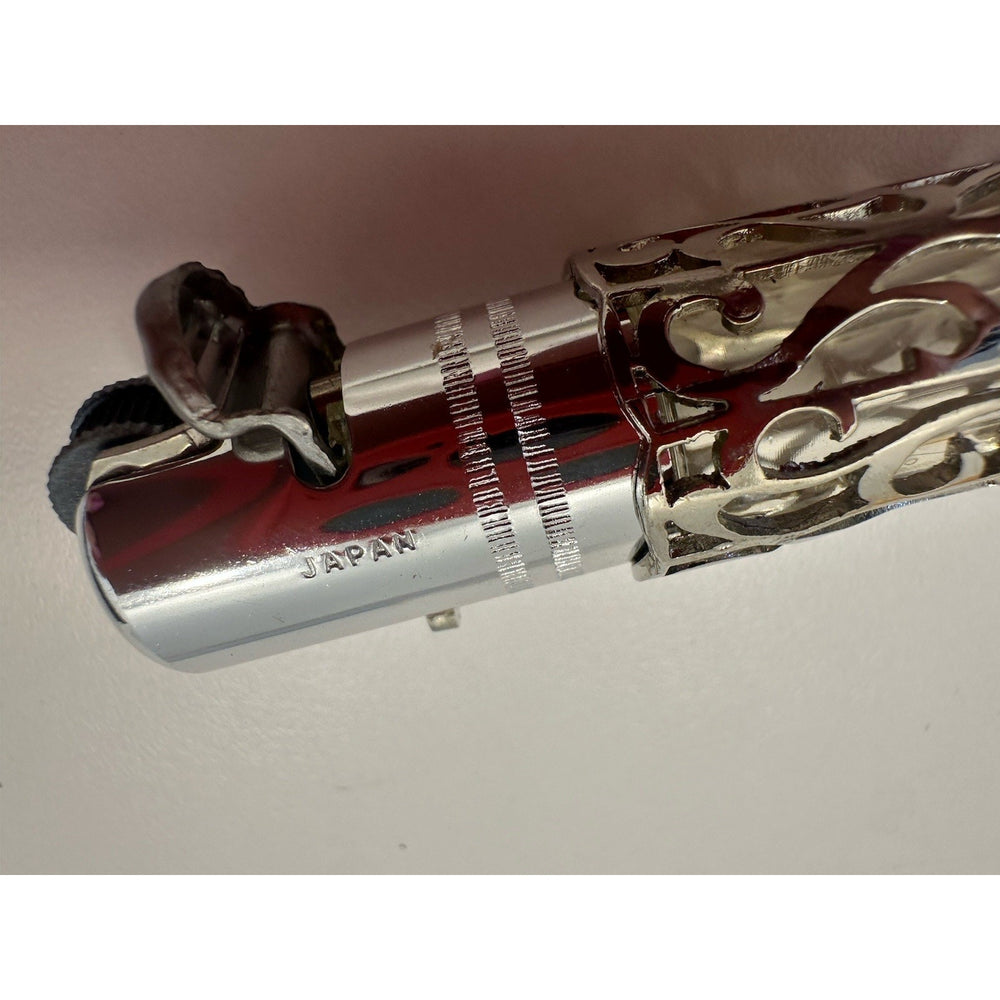 VINTAGE *NEW* 1950's "Women's" Lighter with Ornate Design Japan Silver