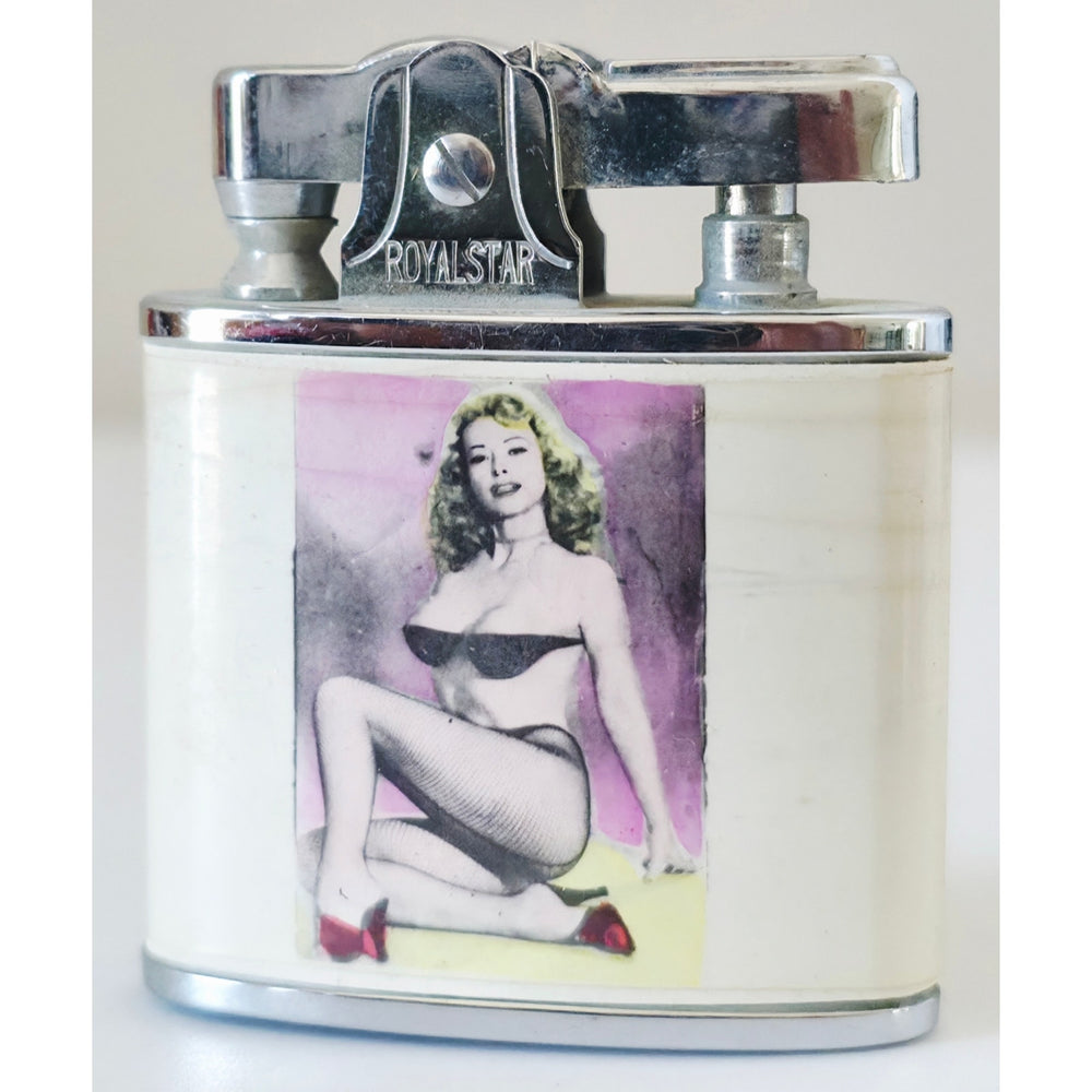 VINTAGE *NEW* 1950s Royal Star Super Automatic Lighter with Pin Up Girls