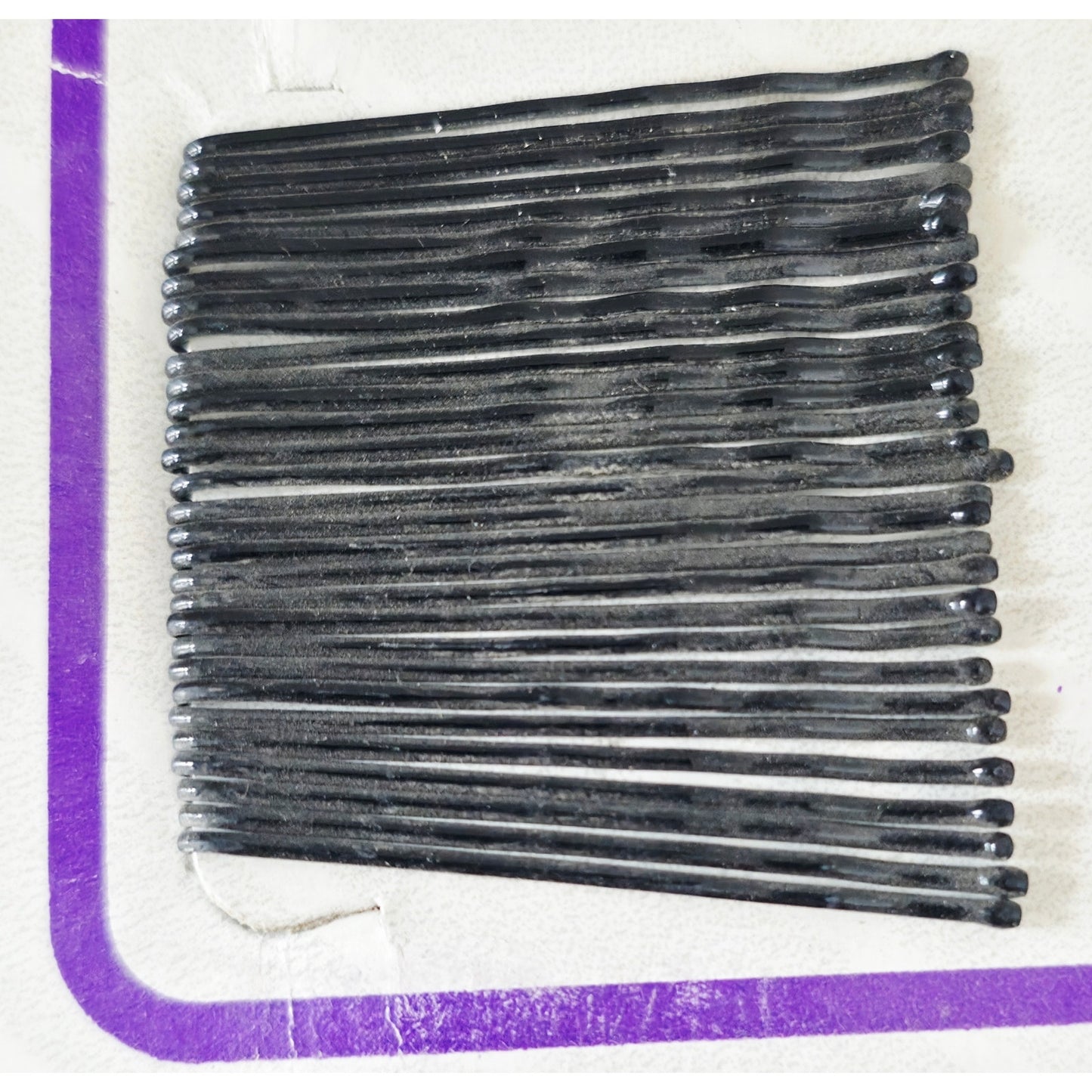 VINTAGE *NEW* 1970's 120 Black Rubber Tipped Bobby Pins On Card GP-97