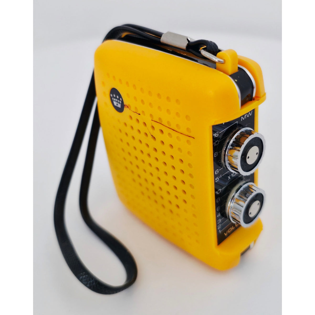 VINTAGE *NEW*1970's Four Star FS-7 Red Solid State AM Transistor Radio