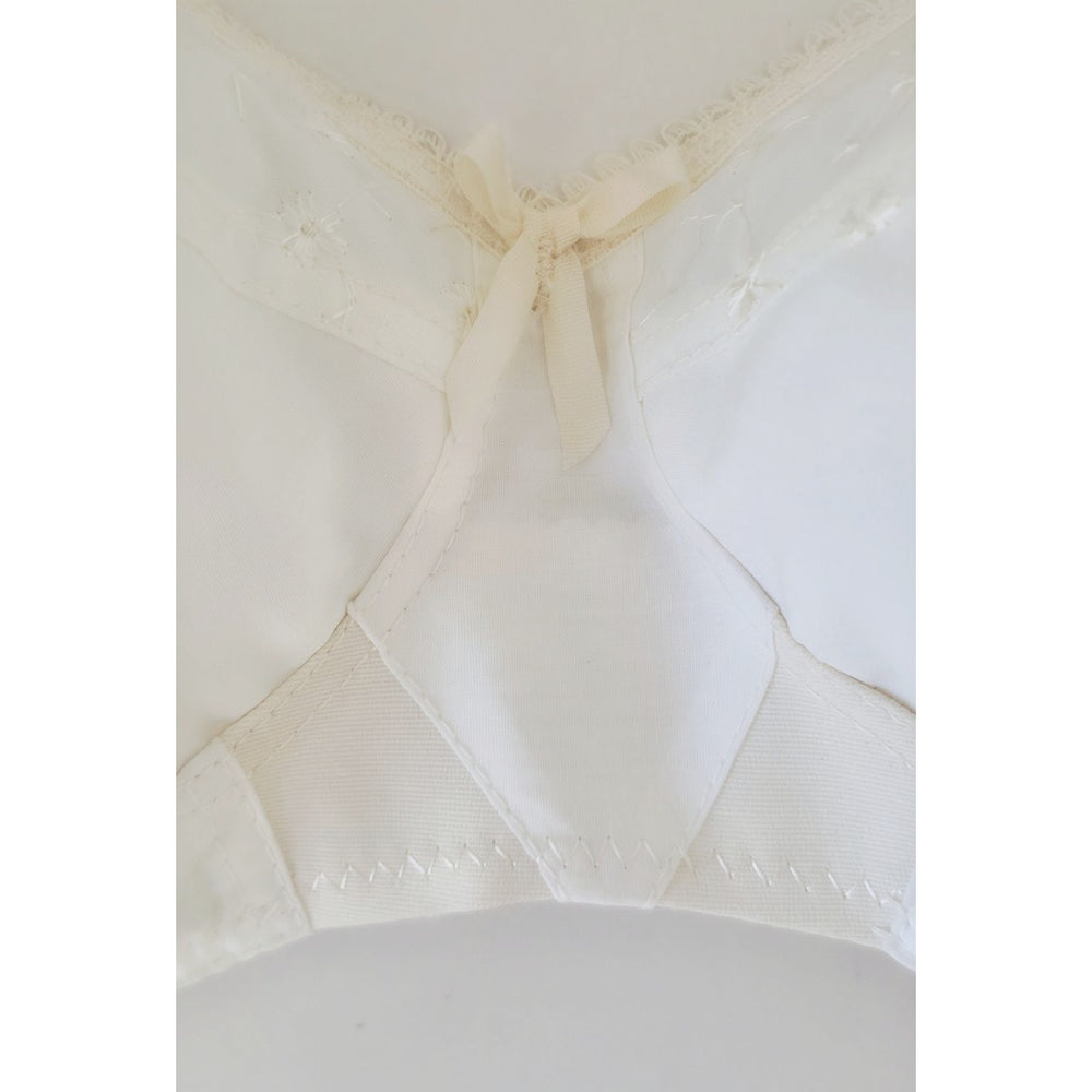 VINTAGE *NEW* 1960's Splendor Form Women's Bullet Bra White w/Center Flower 40B