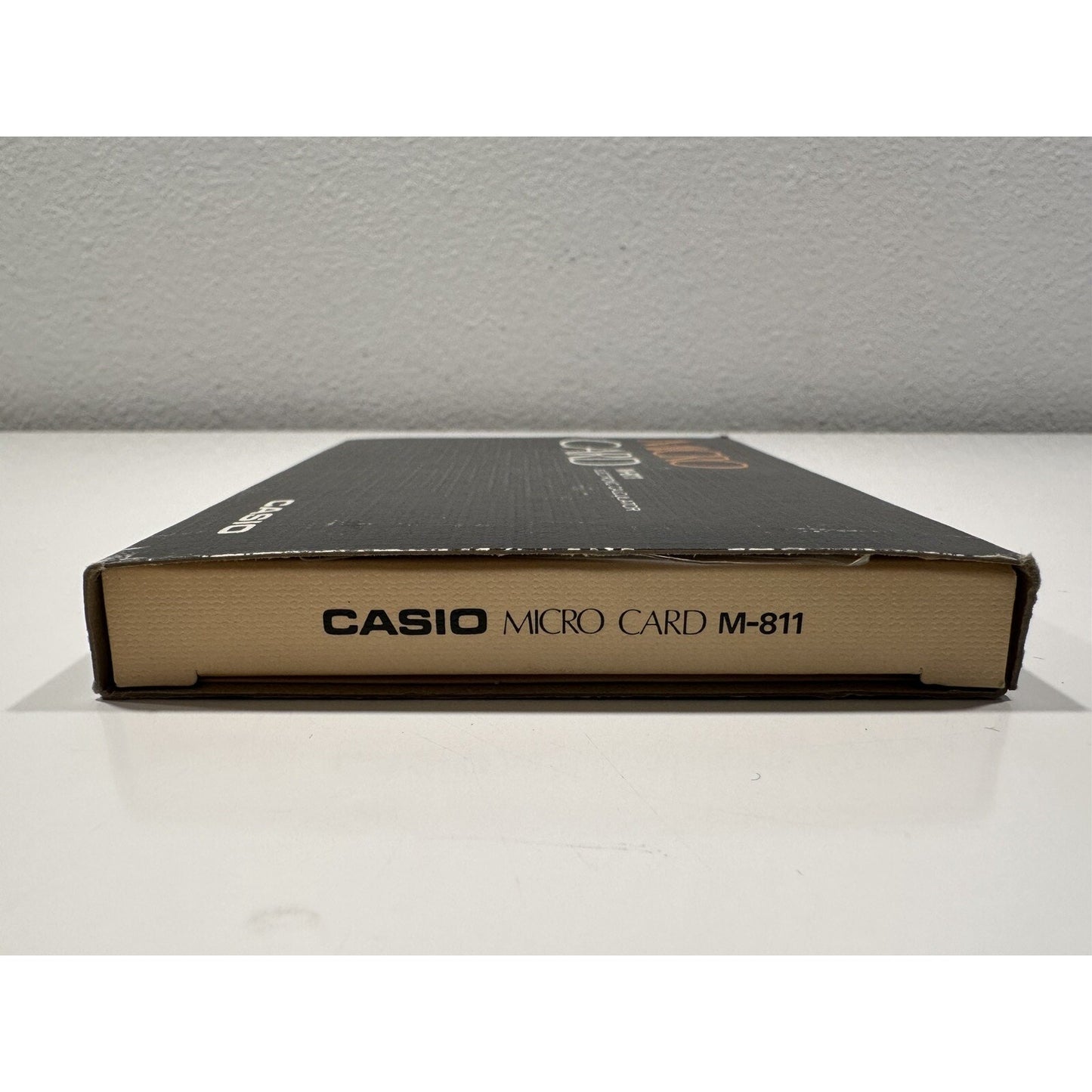 VINTAGE *NEW* CASIO M-811 Micro Card Electronic Calculator