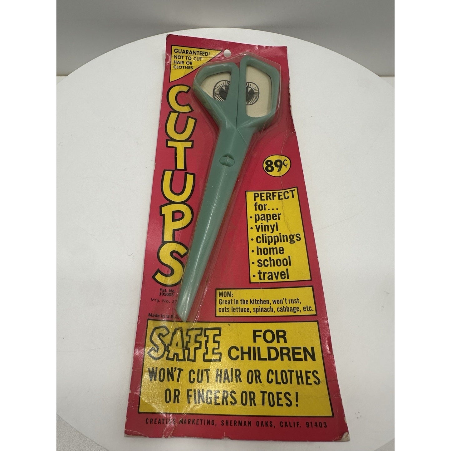 VINTAGE *NEW* 1970's Cutups Safe Scissors
