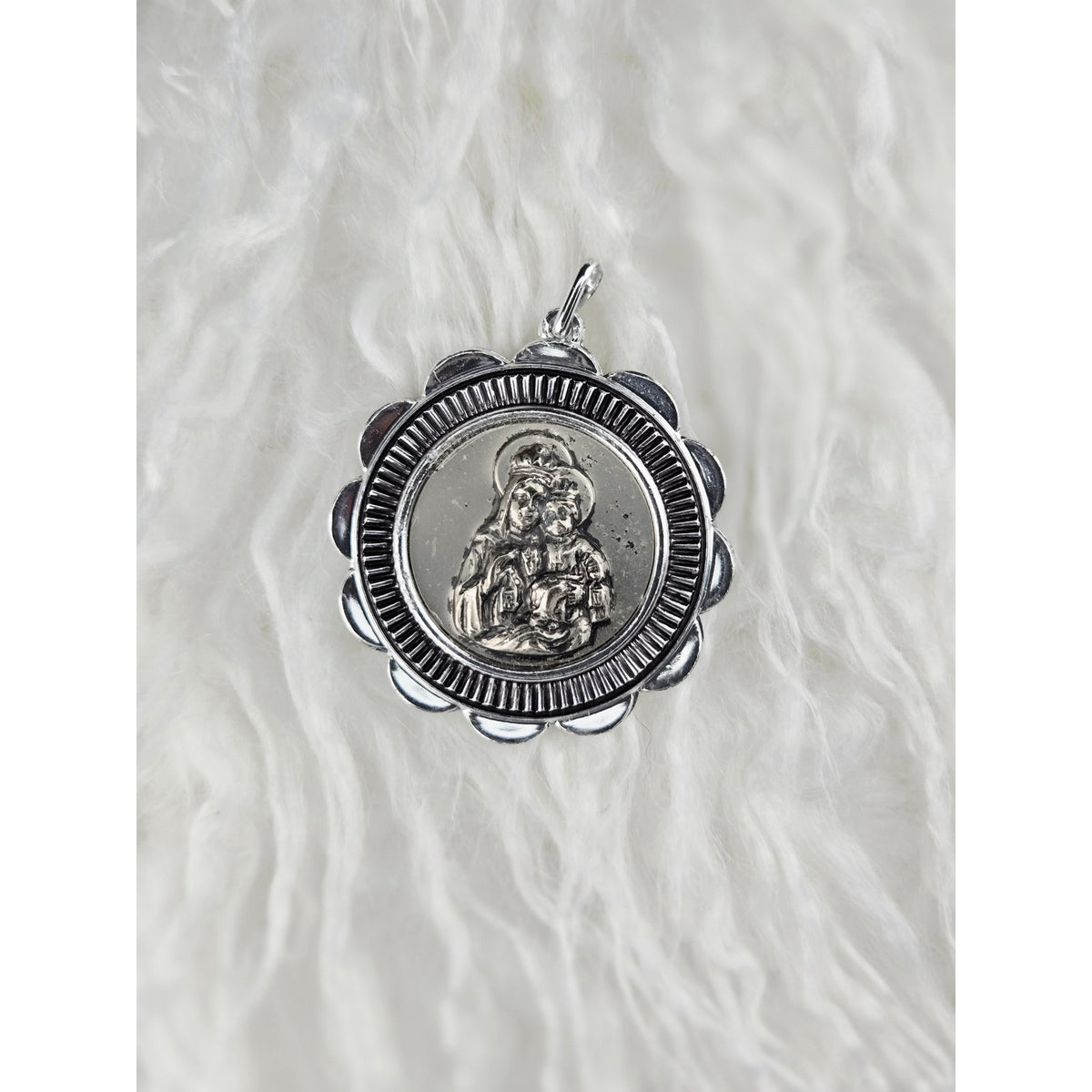 VINTAGE *NEW* 1950's Madonna and Child Silver-Toned Pendant 1.5" W Germany
