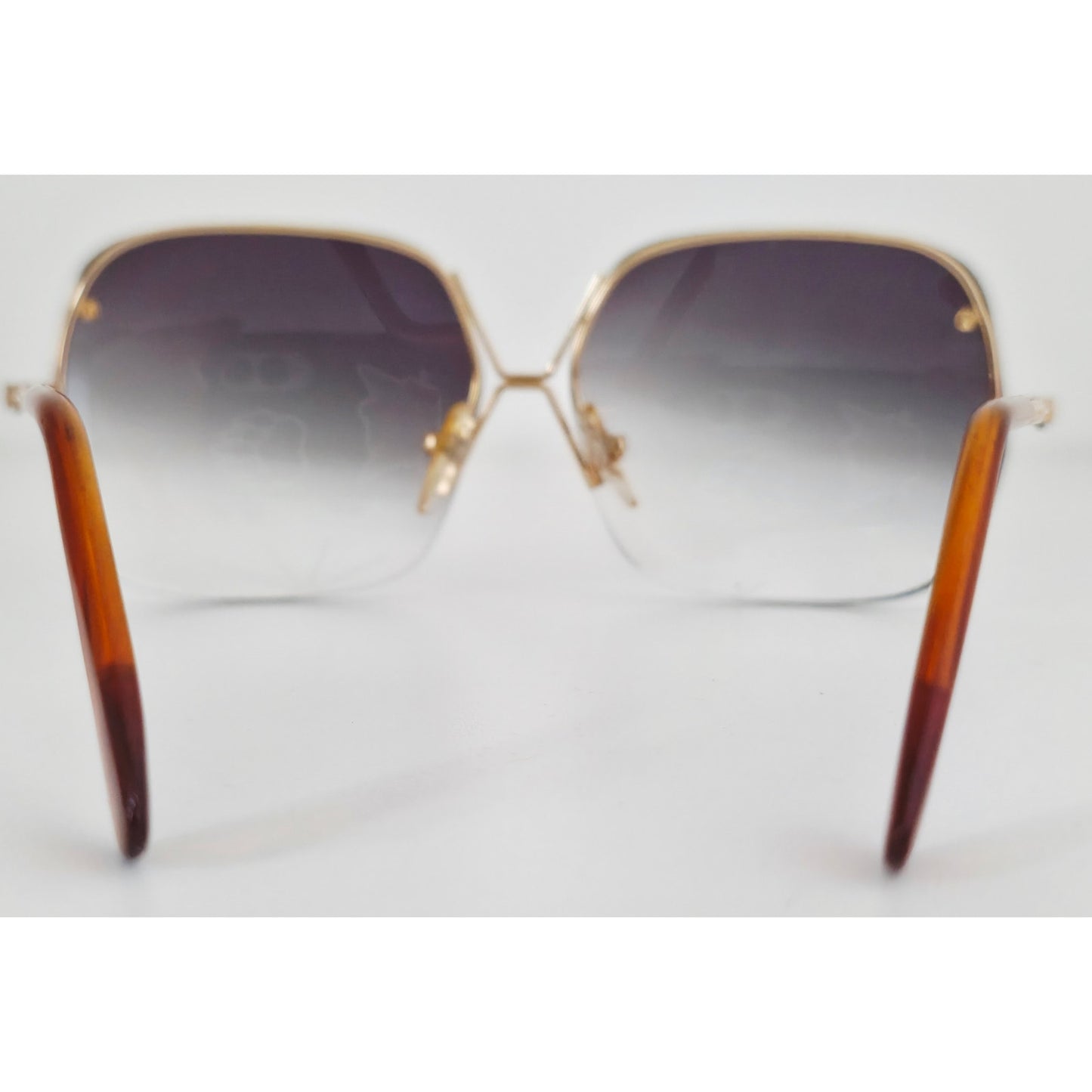 VINTAGE *NEW* 1970's Glam Unisex Sunglasses Black Frame with Smoke Grey Lens