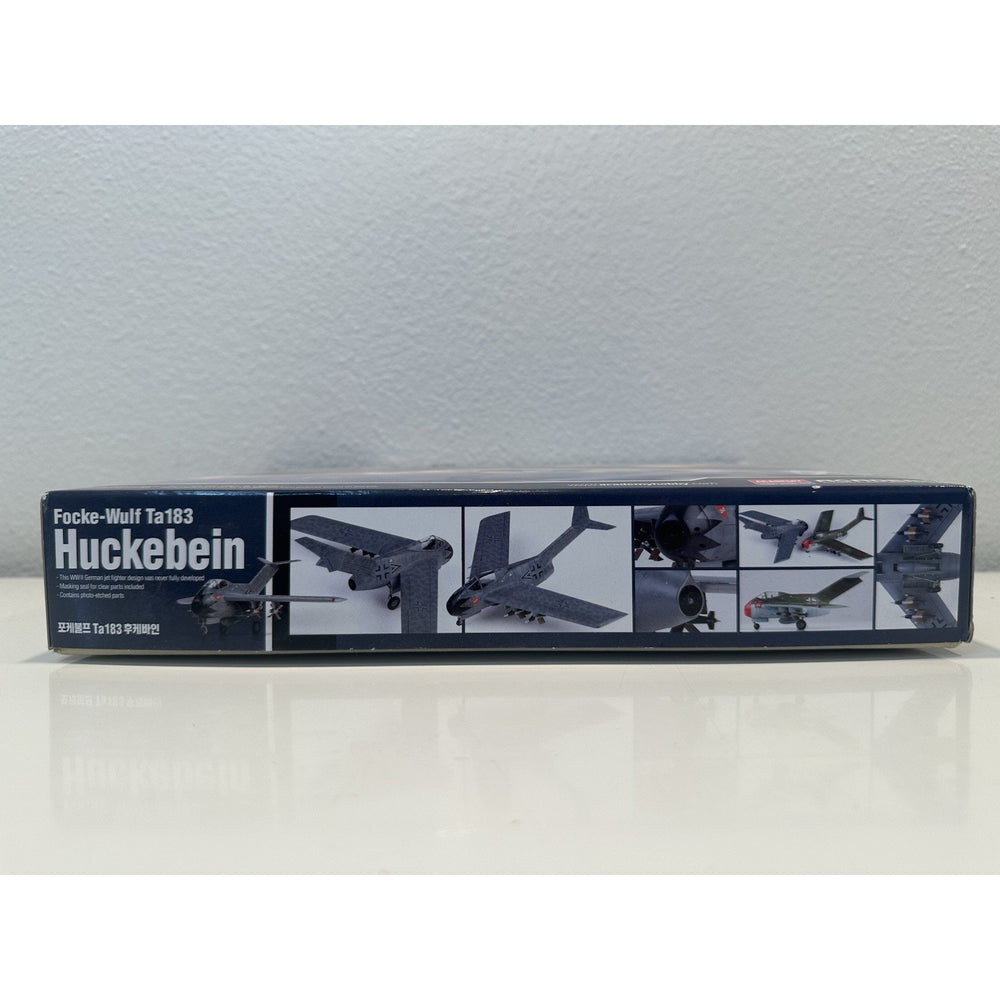 VINTAGE *NEW* Academy 1:48 Focke-Wulf Ta183 Huckebein Aircraft Model Kit 12327