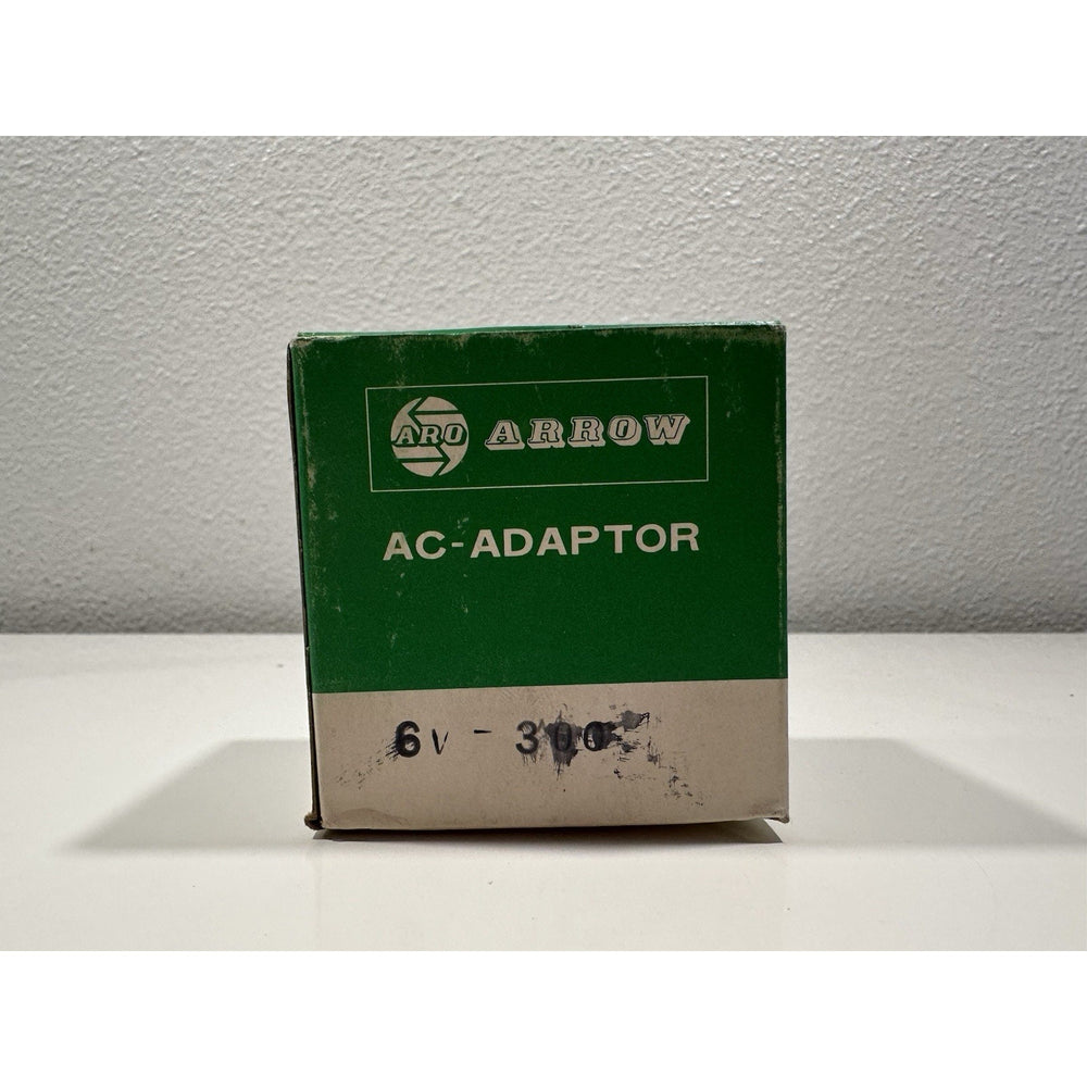VINTAGE *NEW* Arrow AC Power Adapter Japan 117V/6V 300mA