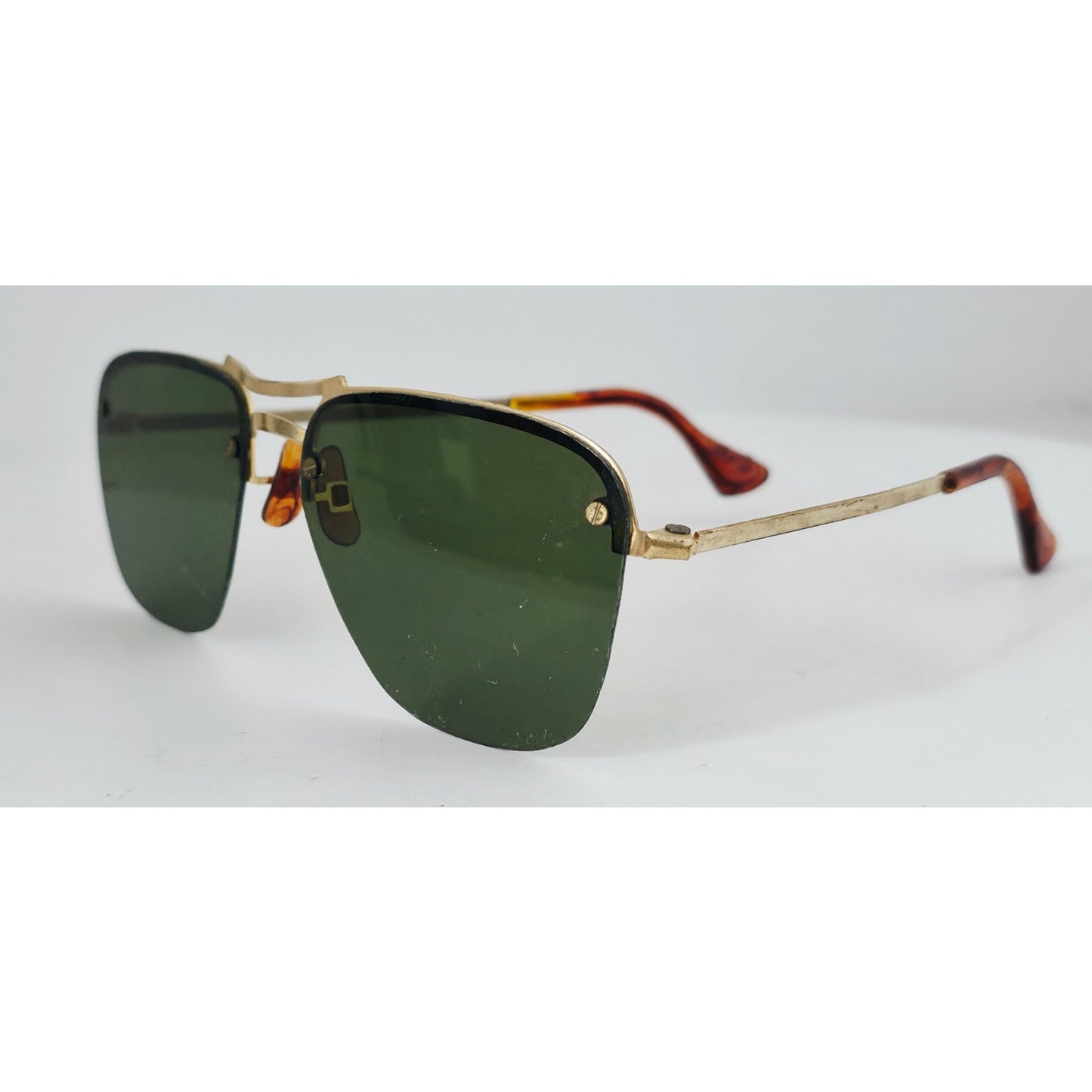 VINTAGE *NEW* 1970's Glam Unisex Gold Frame with Brown Arm and Gray Lens Sunglasses