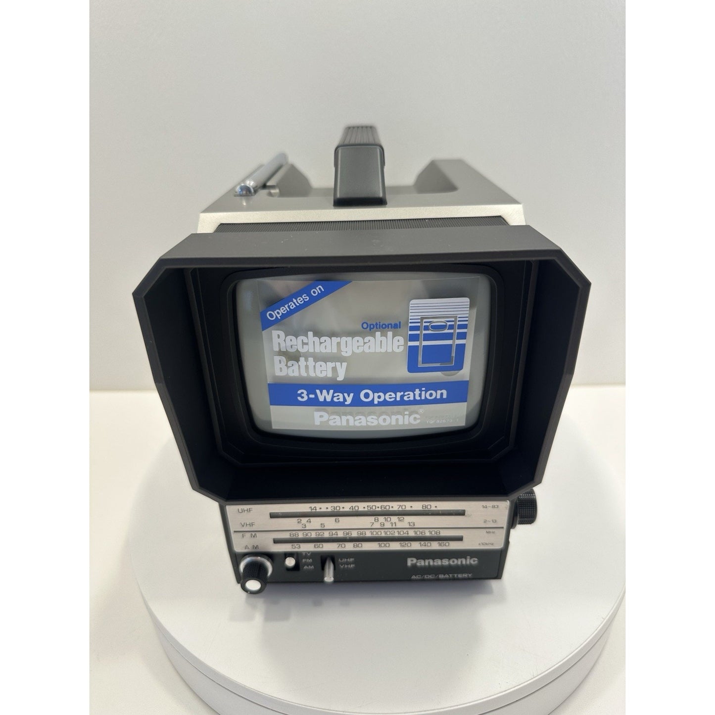 VINTAGE *NEW* 1981 Panasonic TR-5041P Portable TV Radio AM/FM Japan
