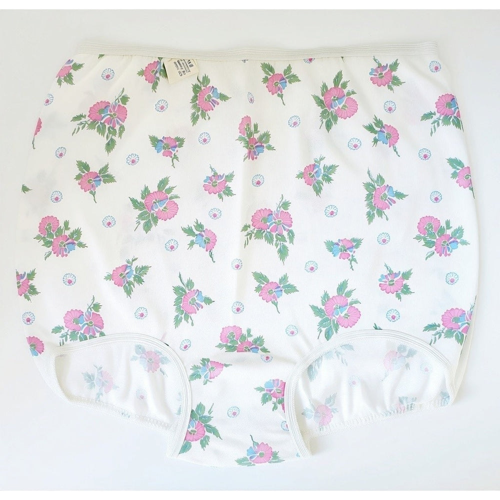VINTAGE *NEW* 1960's Women's White Flower Print Panties Underwear Size 6 (M) USA