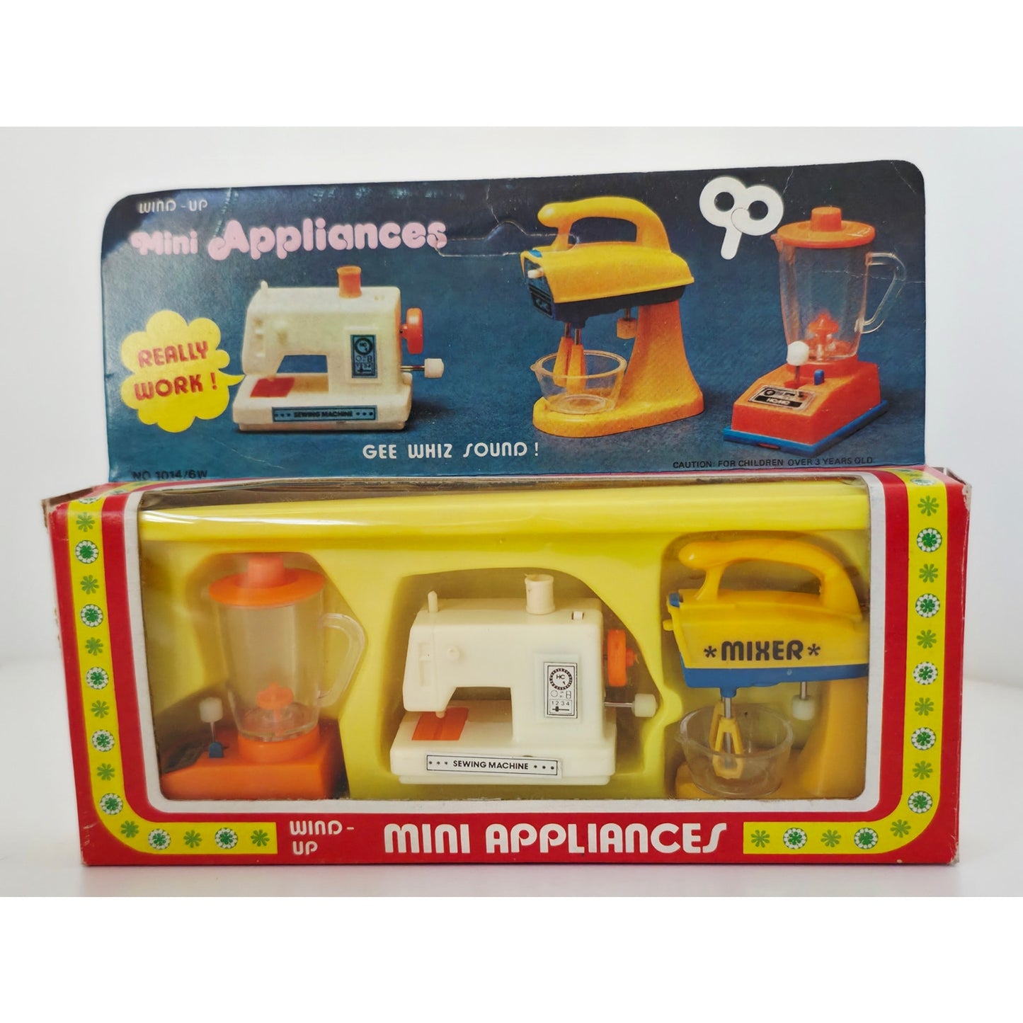 VINTAGE *NEW* 1970's Wind-Up Mini Appliances Toy Gee Wiz Sound! In Original Box