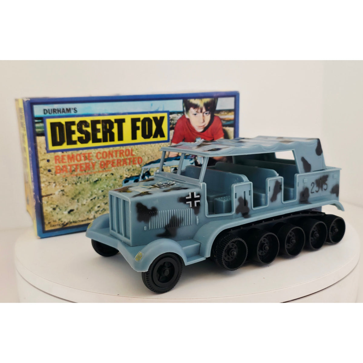 VINTAGE *PRISTINE* 1980's Durham's Desert Fox Battery Operated Toy Truck