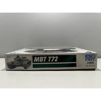 VINTAGE *NEW * MBT-T72 esci/vertl Tank Model Kit 5019