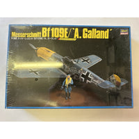 VINTAGE *NEW* Hasegawa Messerschmitt Bf109E A.Galland 51535 1/32 Model Kit