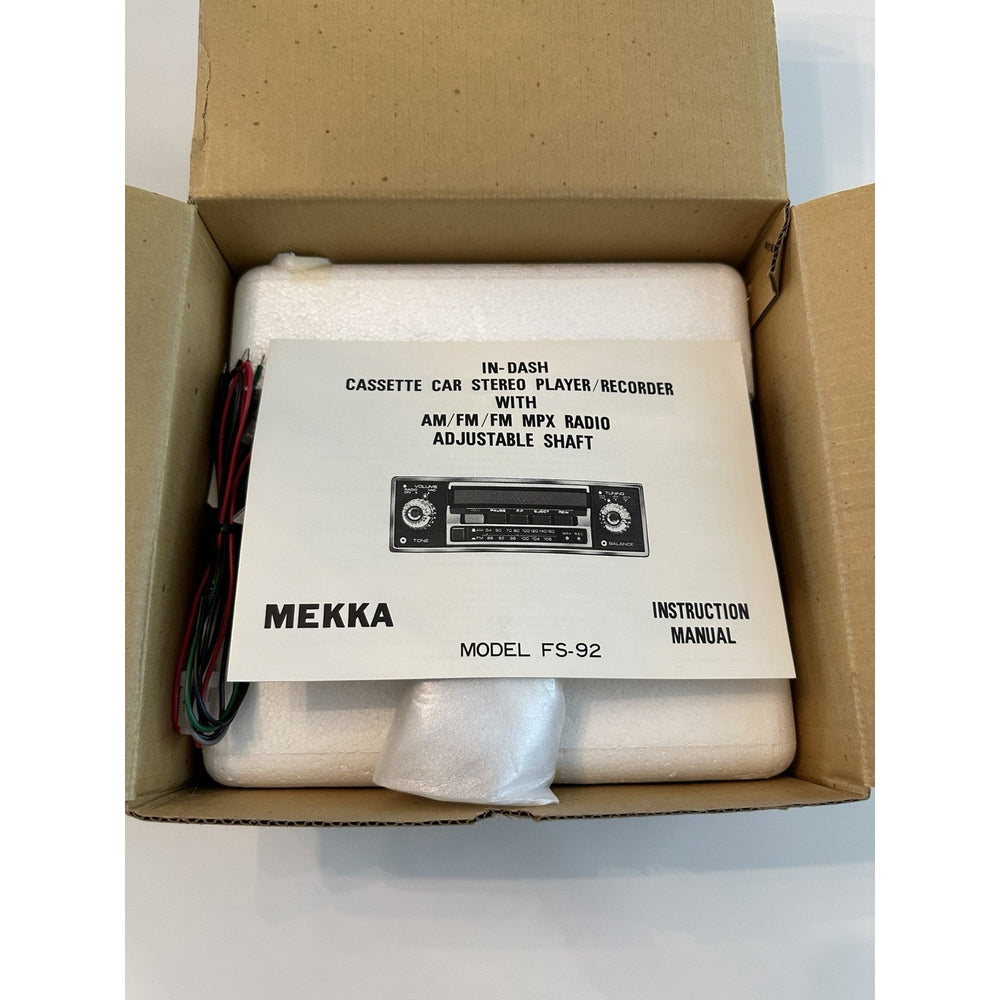 VINTAGE *NEW* 1970's Mekka FS-92 Indash AM/FM Cassette Car Stereo