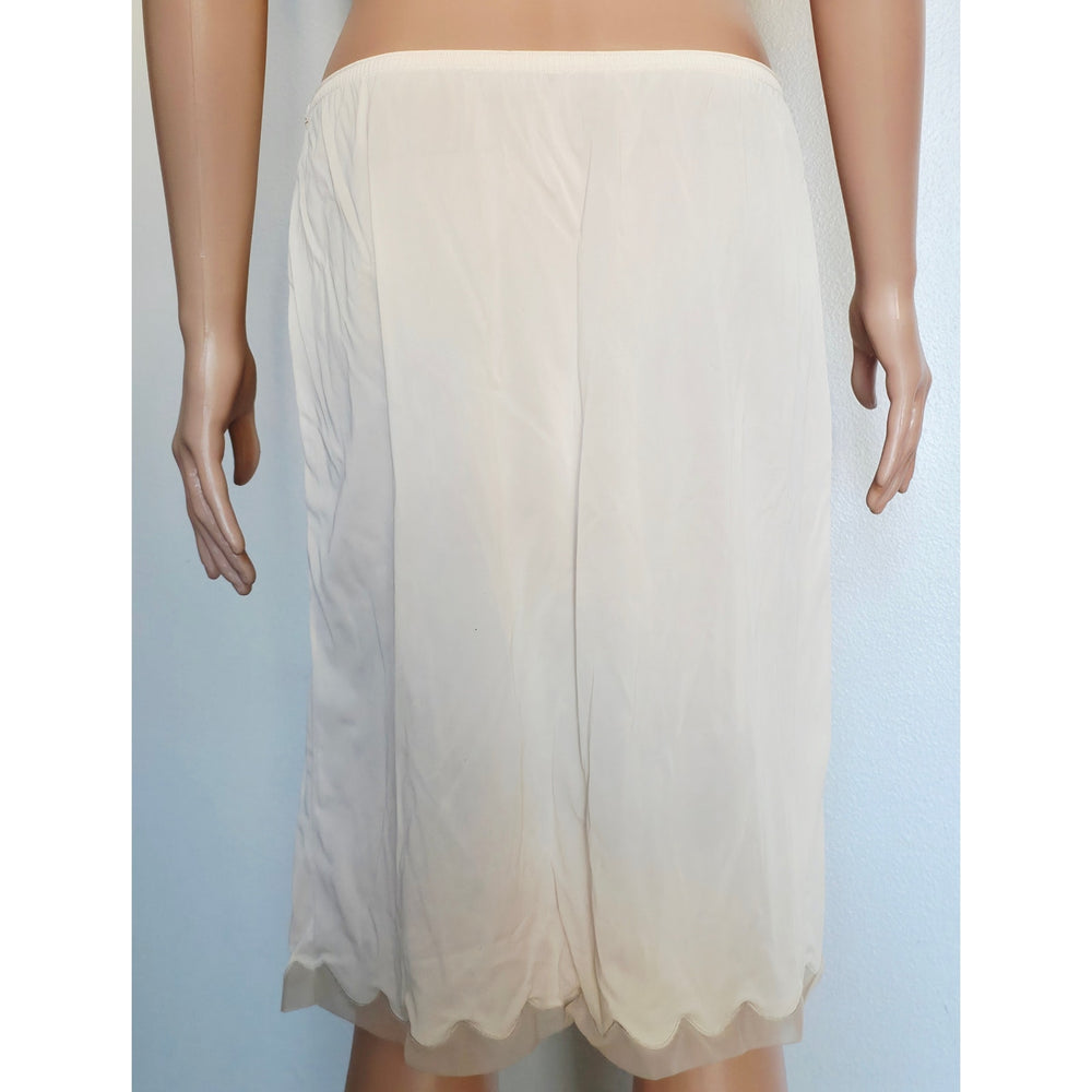 VINTAGE *NEW* 1960's Kayser Women's Cream Scalloped Half Slip Size L