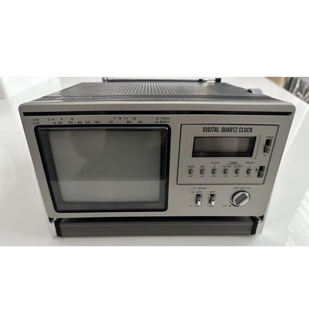 VINTAGE *NEW* 1980's Hitachi K2300 Solid State TV Receiver/Digital Clock