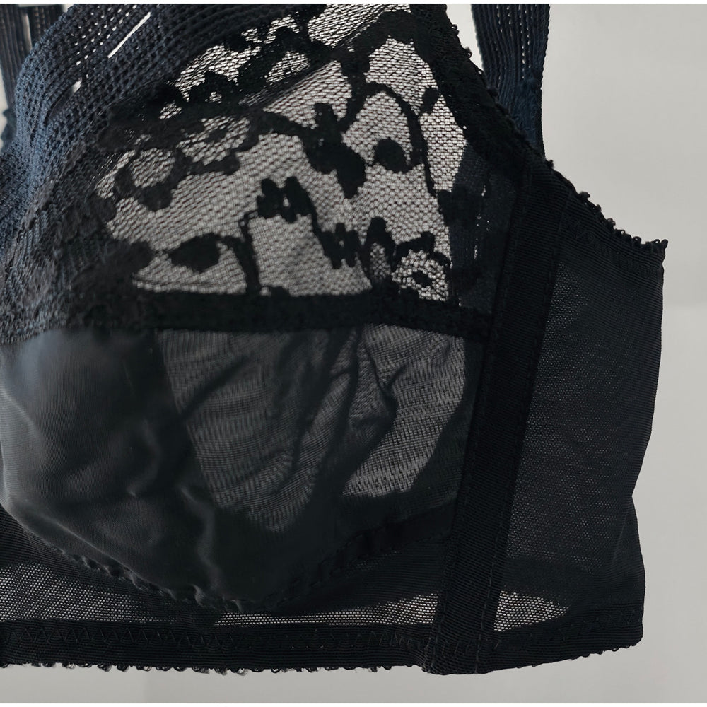 VINTAGE *NEW* 1960's Carnival Women's Black Lace Bullet Bra Size 32 B USA