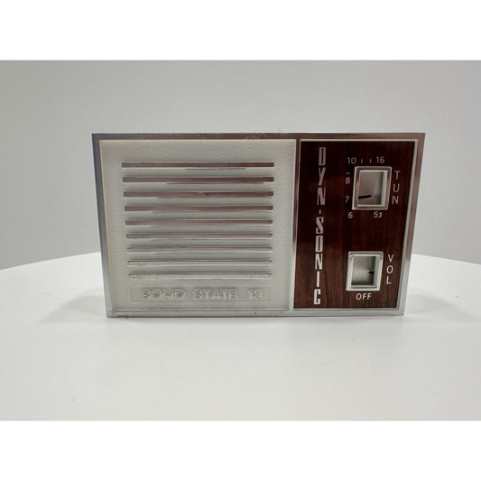 VINTAGE *NEW* 1960's/1970's Dyn-Sonic Transistor Radio Woodgrain