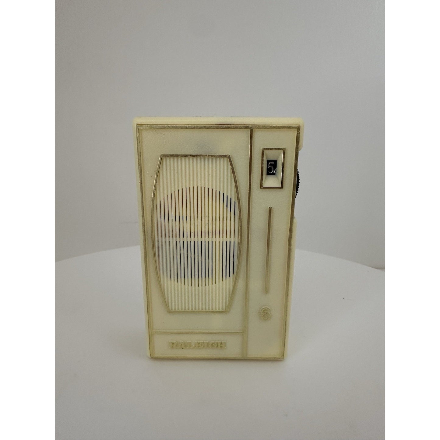VINTAGE *NEW* 1960's/1970 Raleigh 6 Model#612 Transistor Radio/High Sensitivity