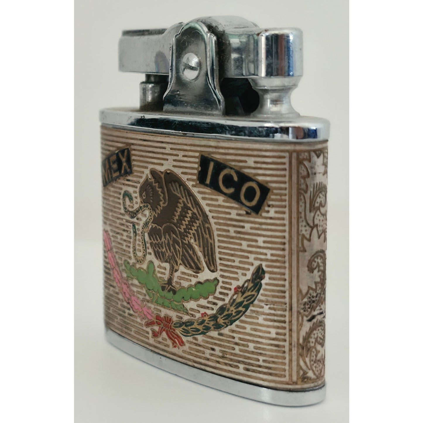 VINTAGE *NEW* 1960's Mexico Automatic Super Lighter with Bull Fight and Eagle