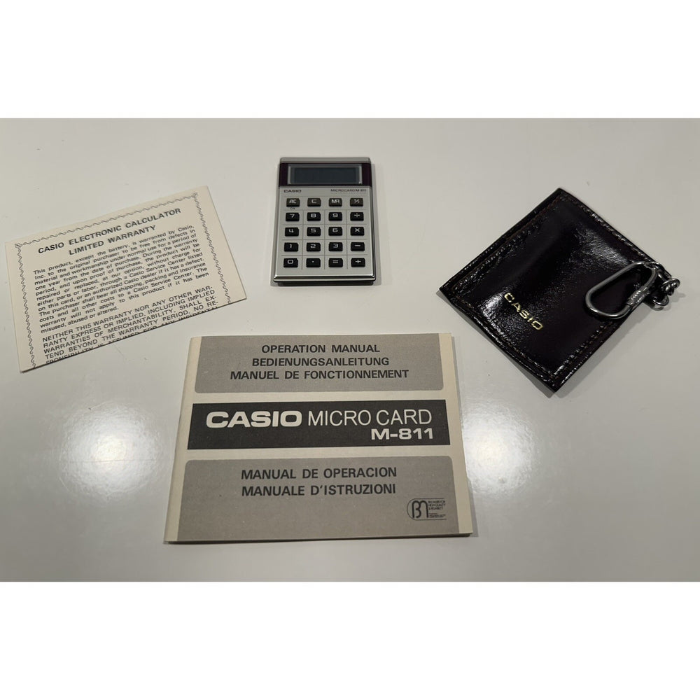 VINTAGE *NEW* CASIO M-811 Micro Card Electronic Calculator