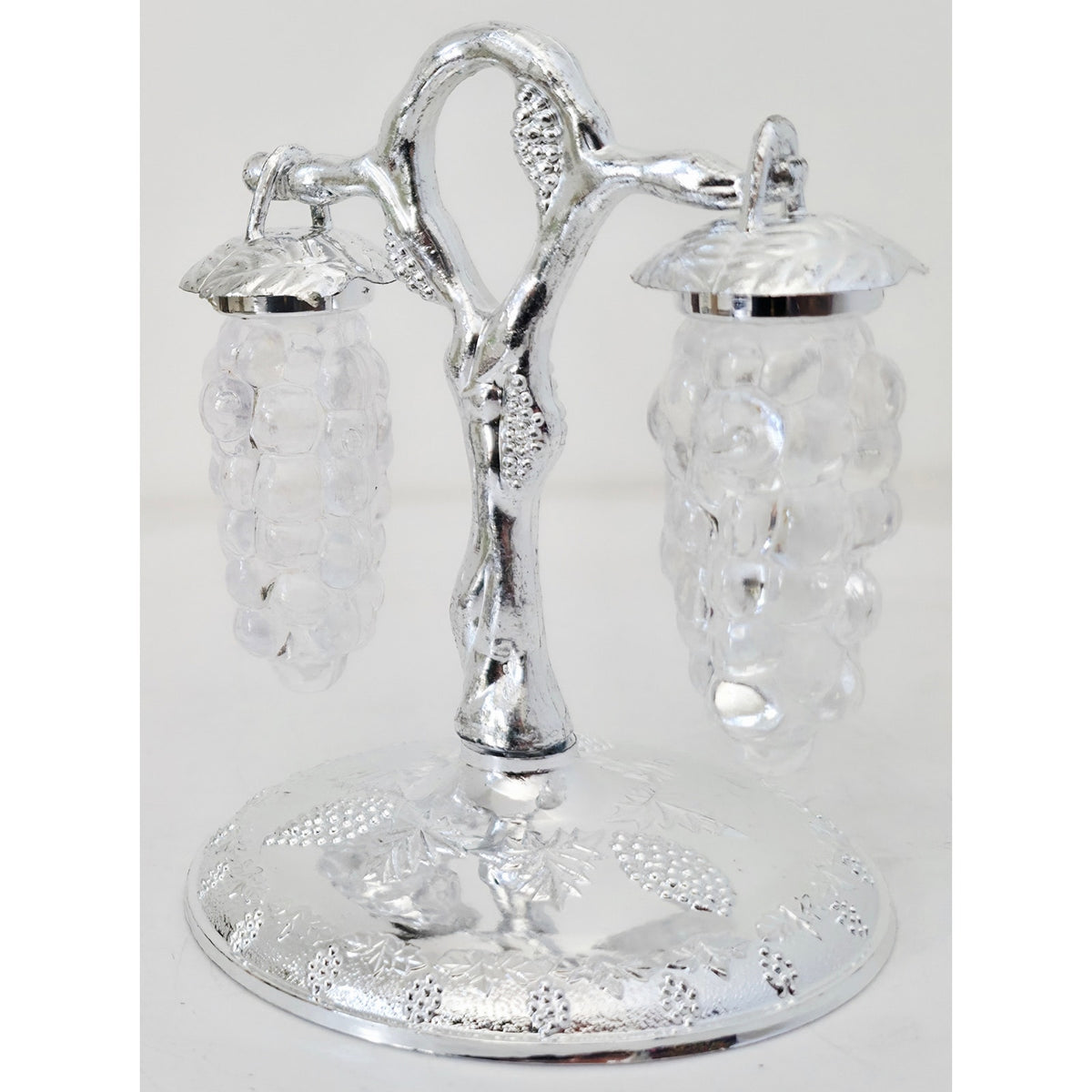 VINTAGE *NEW* 1960's Clear Grape Shape Salt and Pepper Shakers Set of 2