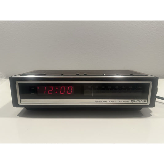VINTAGE *NEW* 1980's Hitachi KC-651H Am/Fm 2-Band Table Radio w/Digital Clock