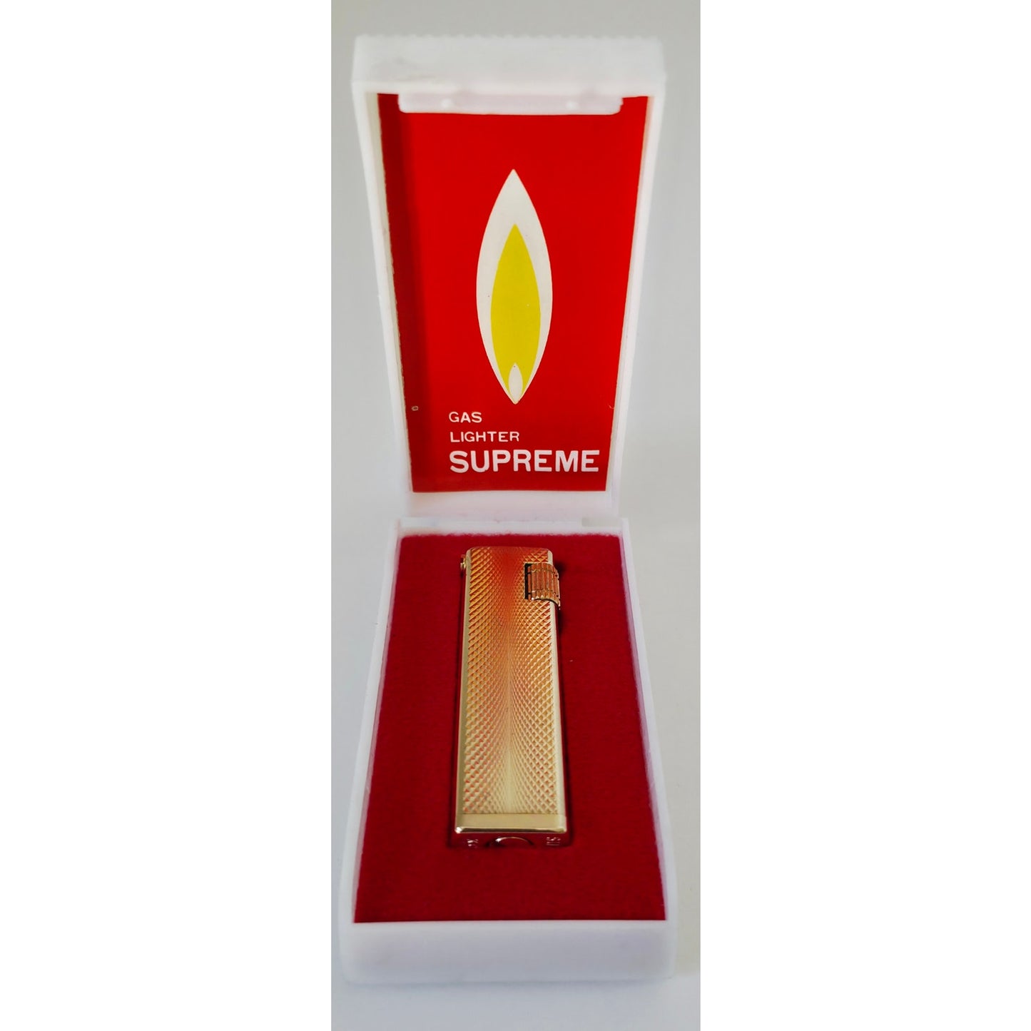 VINTAGE *NEW* 1960's Thin Gold Textured Lighter in Original Box by Supreme USA