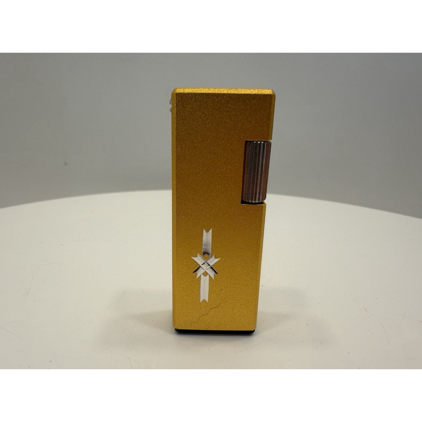 VINTAGE *NEW* 1950's Capri w/Design Gold/Silver Butane Japanese Lighter