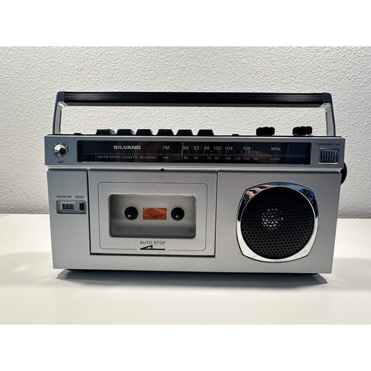 VINTAGE *NEW* Silvano KCM-2505 am/fm Mini Radio Cassette Player