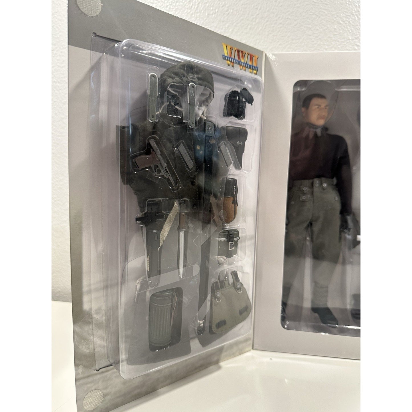 VINTAGE *NEW* Dragon WWII Eastern Front 1943 Wolfgang Knaf Action Figure