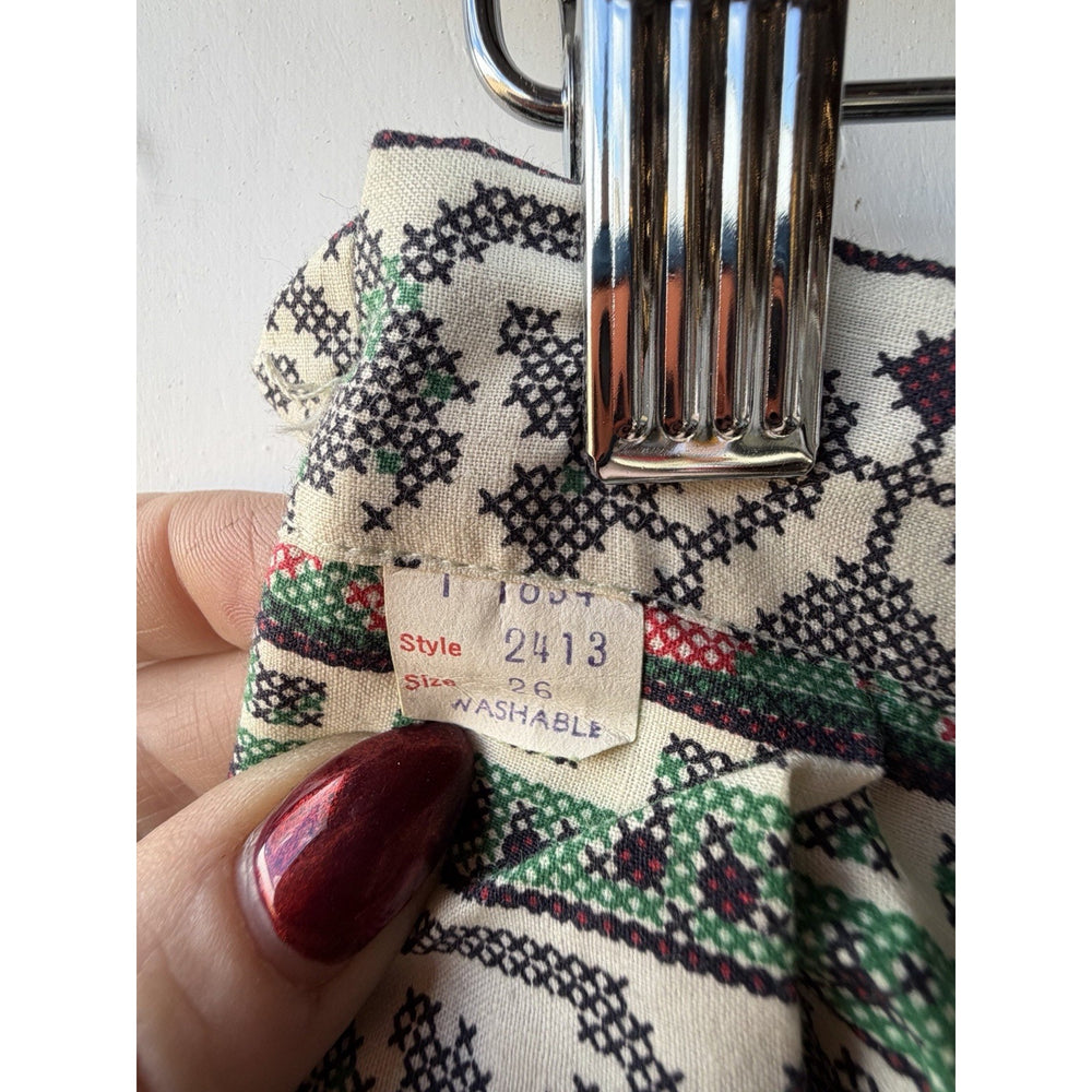 VINTAGE *NEW* 1960's Fruit of the Loom Patterned Pleated Mid Skirt Size 26