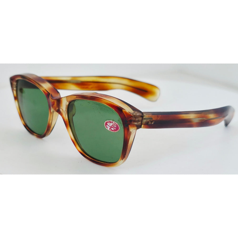VINTAGE *NEW* 1970's Glam Unisex Tortoise Frame with Green Lens Sunglasses Made in Italy