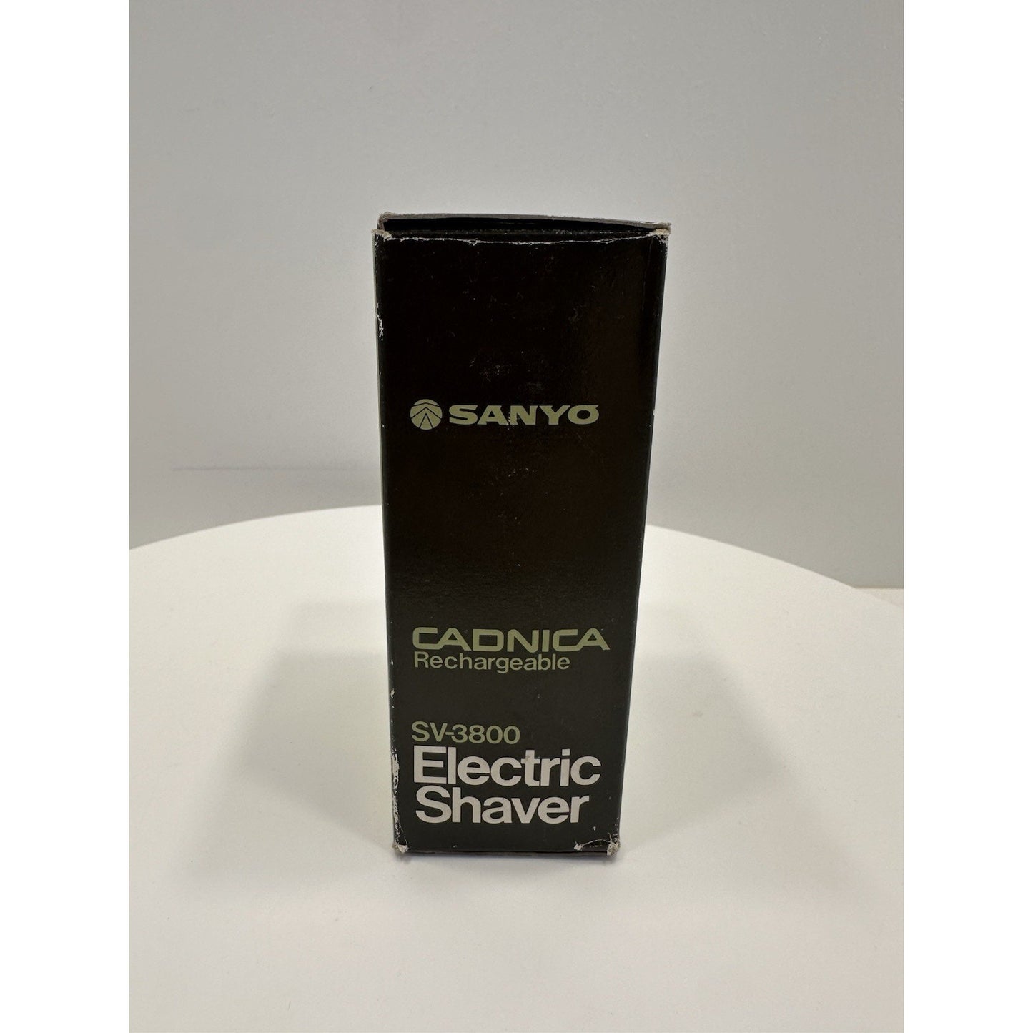 VINTAGE *PRISTINE* 1970's Sanyo SV-3800 Electric Shaver Rechargeable Razor