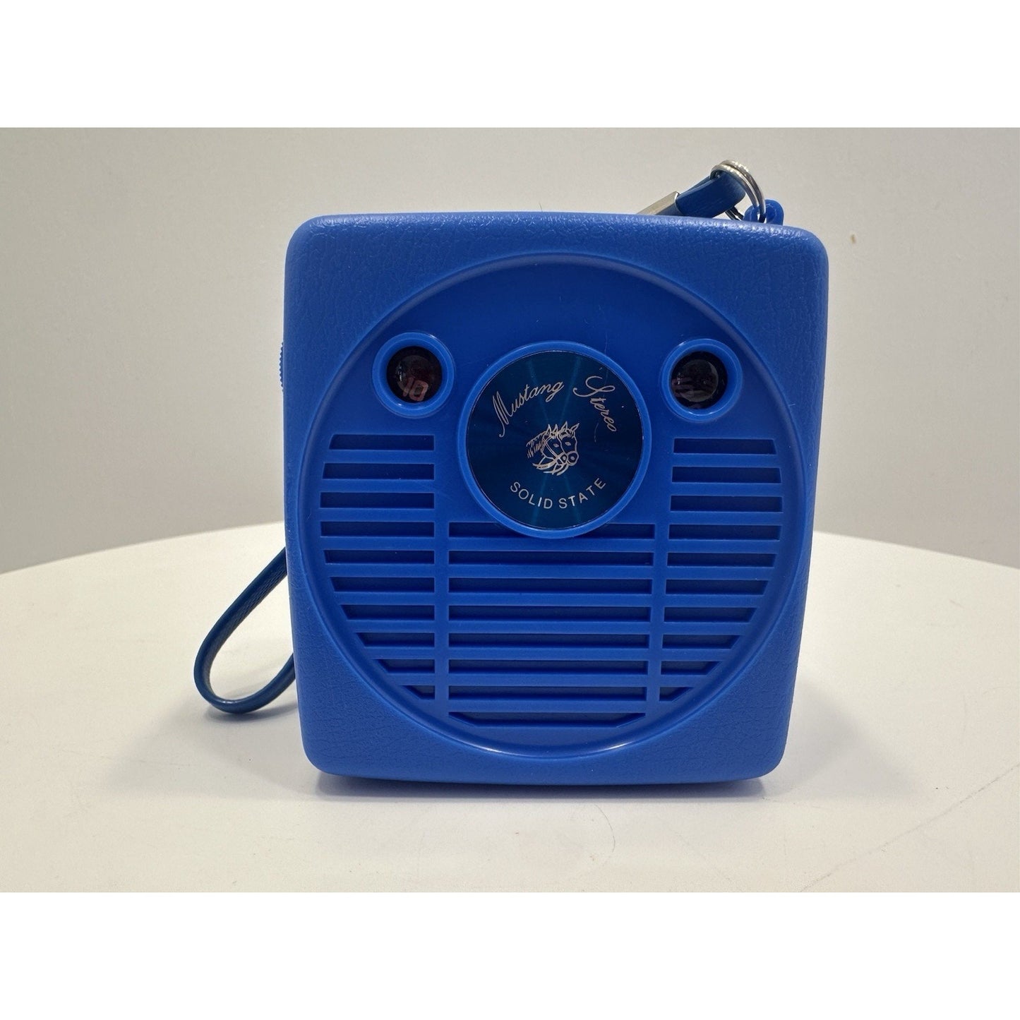 VINTAGE *NEW* 1960's MUSTANG AM Micro Solid State Transistor Radio