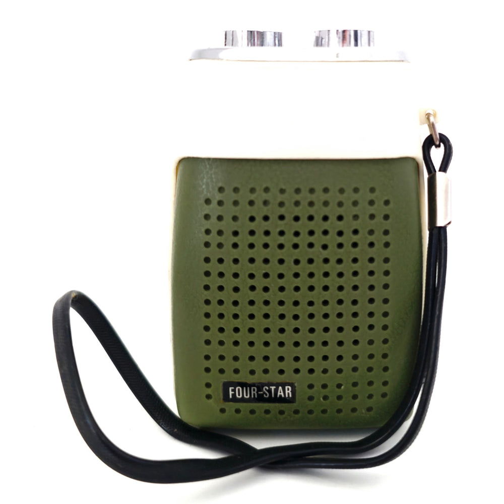 VINTAGE *NEW* 1960's Sakura FS-19 Green/Black Solid State Micro Transistor Radio